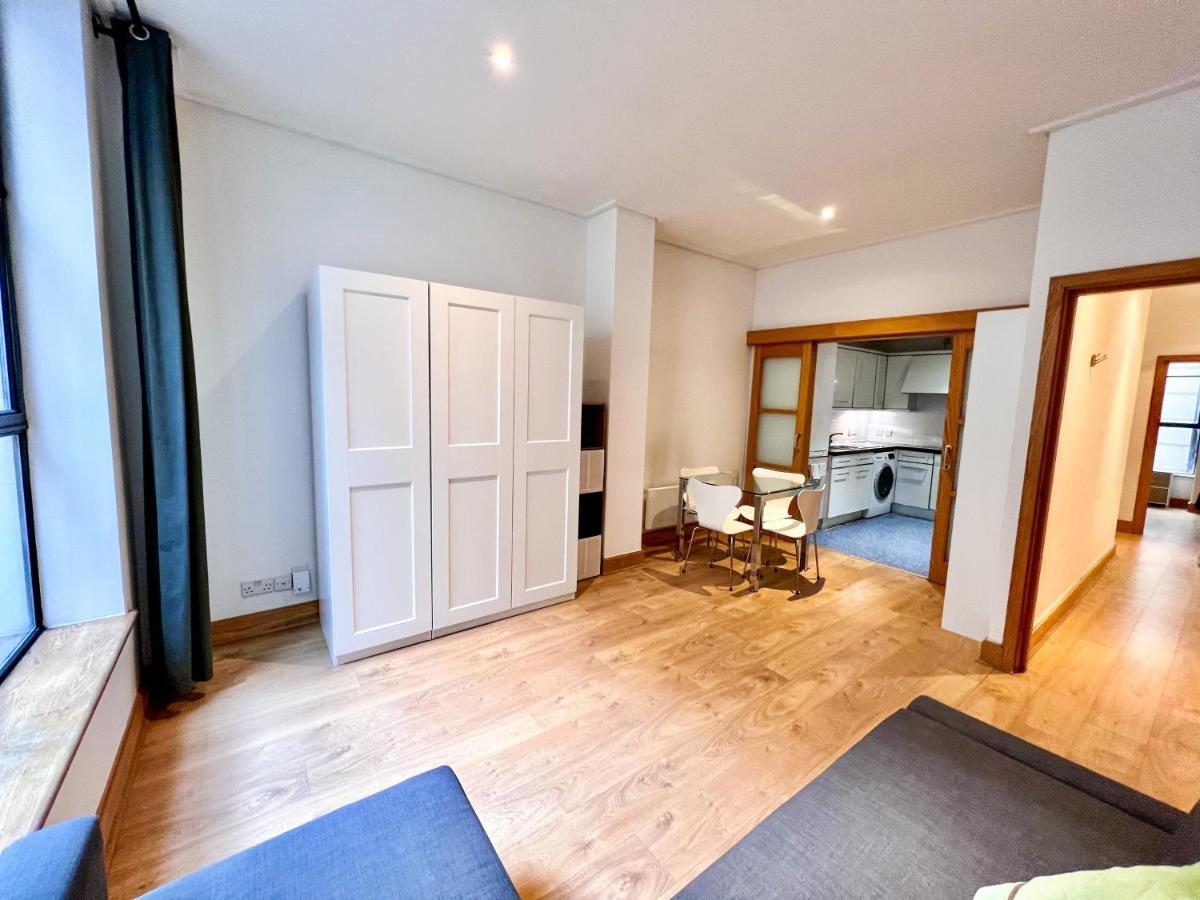 Superior Entire Apartment Between St Pauls Cathedral And Covent Garden London Eksteriør bilde