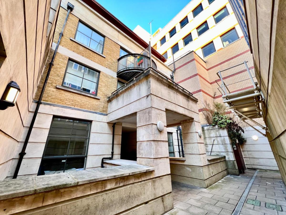 Superior Entire Apartment Between St Pauls Cathedral And Covent Garden London Eksteriør bilde