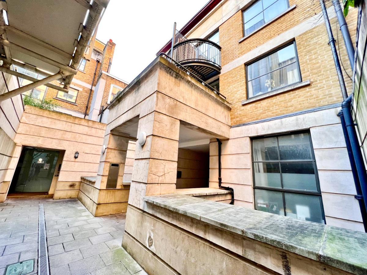 Superior Entire Apartment Between St Pauls Cathedral And Covent Garden London Eksteriør bilde